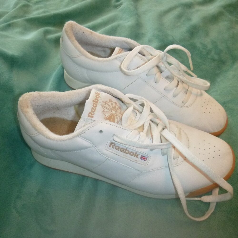 Reebok NWOT Vintage Leather Sneakers